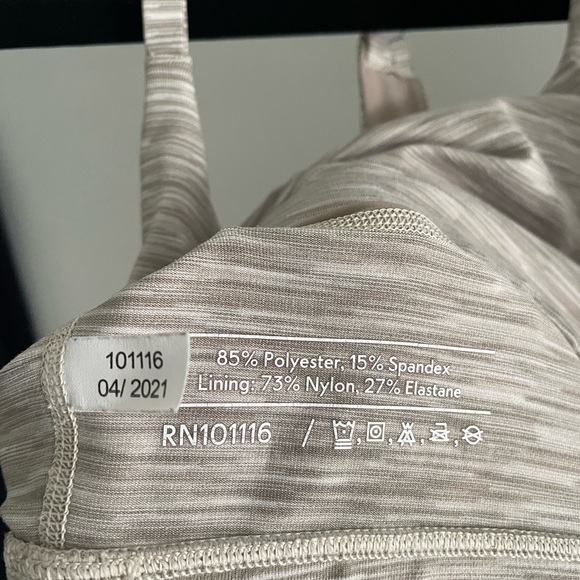 Outdoor Voices freeform set - Picture 2 of 3